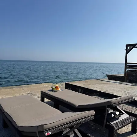 будинок на березі моря, совіньон причал *